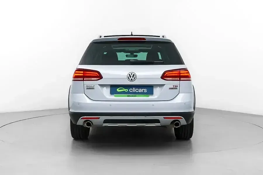 Begagnad VW Golf Alltrack 180 HK (132 kW) 2017 Vit Kombi
