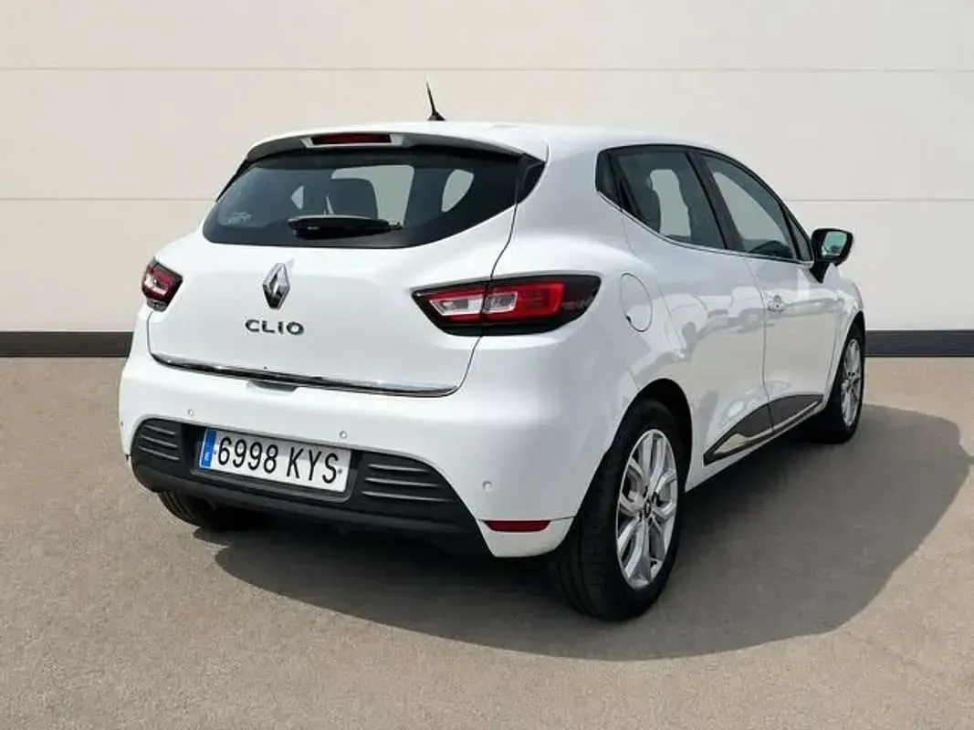 Usado Renault Clio IV Zen 90 CV (66 kW) 2019 Blanco Berlina