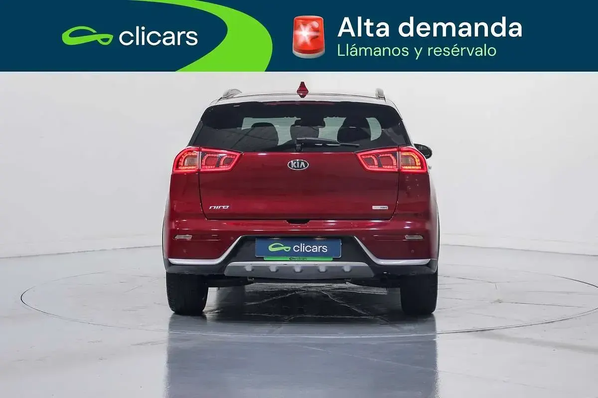 Usado Kia Niro 105 CV (77 kW) 2018 Rojo SUV