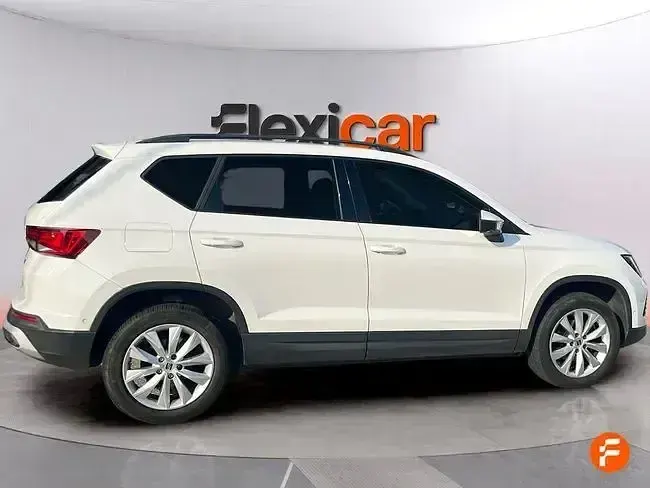 Usado Seat Ateca Style 150 CV (110 kW) 2023 Blanco SUV