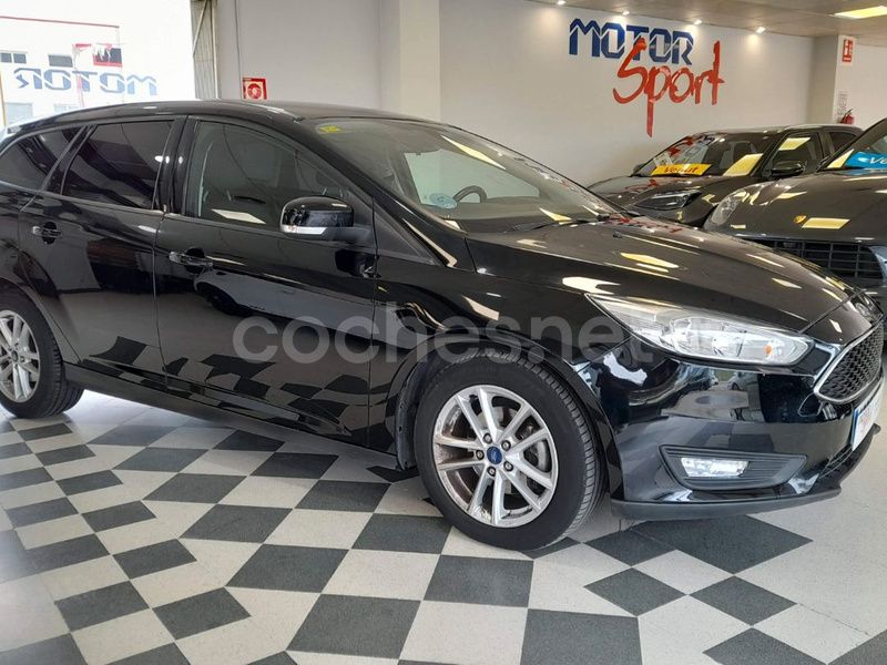 Negro Usado 2016 Ford Focus Trend Familiar | 8900 € (Un poco caro) - Imagen 1/4