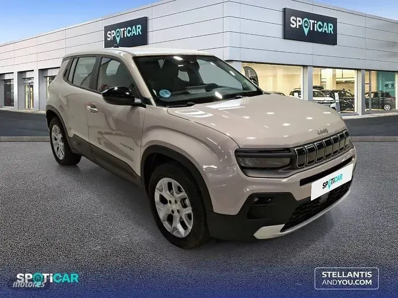 Usado Jeep Avenger Altitude 100 CV (73 kW) 2025 Gris SUV