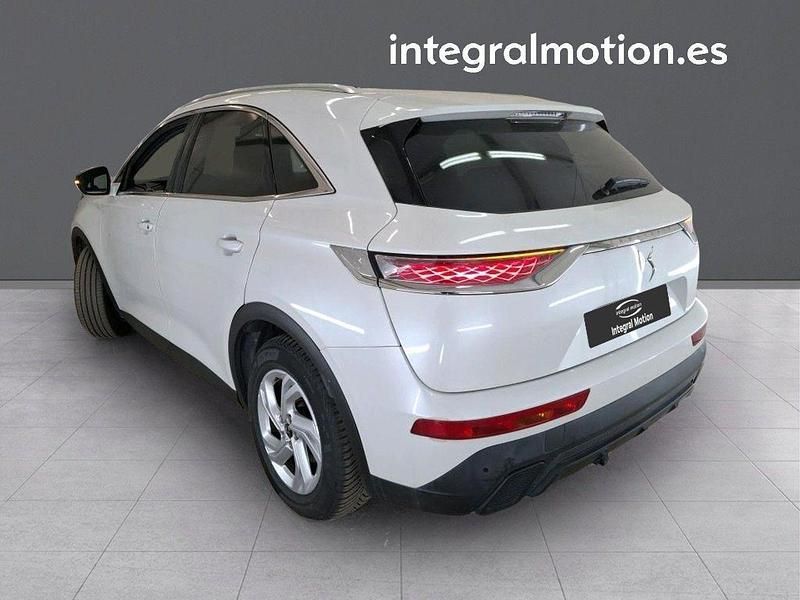 Usado DS Automobiles DS7 Crossback Chic 130 CV (95 kW) 2020 Gris SUV