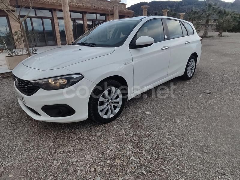 Usado Fiat Tipo Lounge 95 CV (69 kW) 2020 Blanco Familiar