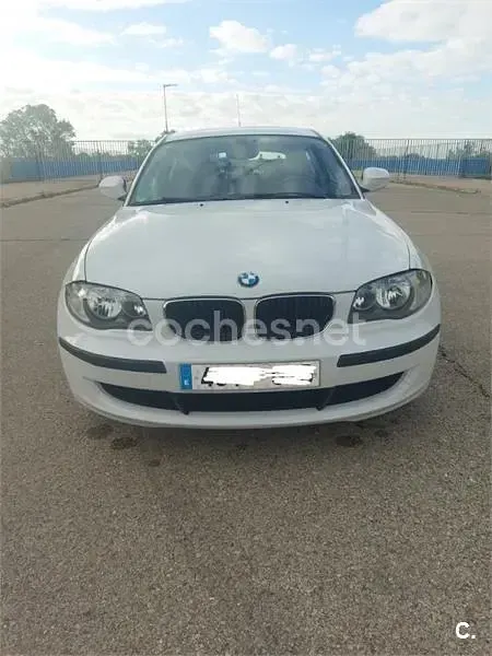 Usado BMW 118 170 CV (125 kW) 2011 Blanco Utilitario