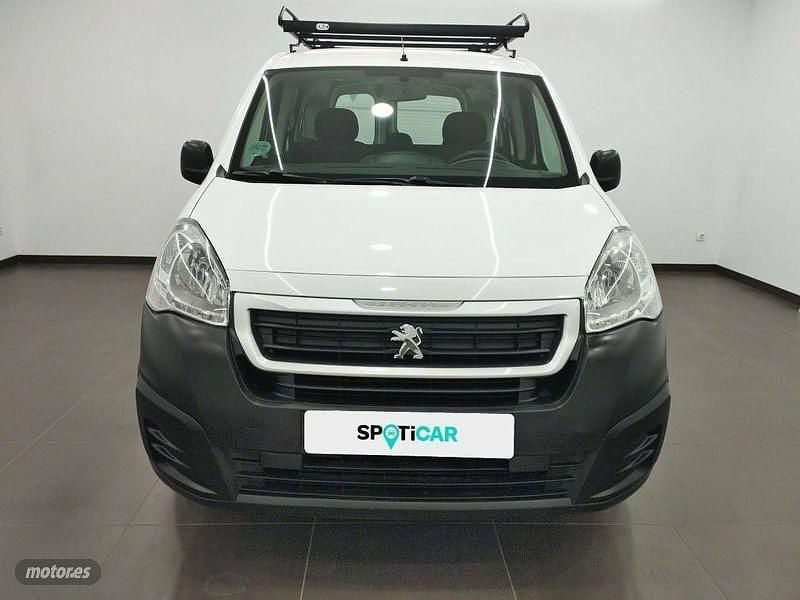 Usado Peugeot TePee Access 49 kW (67 CV) 2017 Blanco Familiar