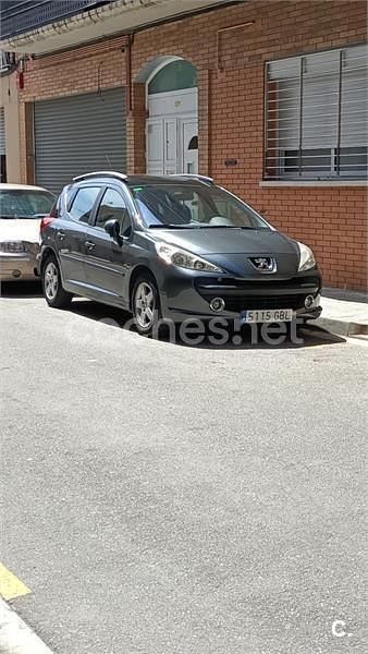 Usado Peugeot 207 95 CV (69 kW) 2009 Gris / plata Familiar