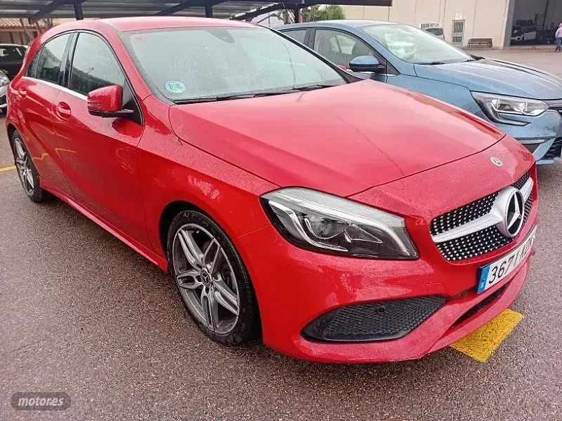 Usado Mercedes 200 AMG 136 CV (100 kW) 2017 Rojo Berlina