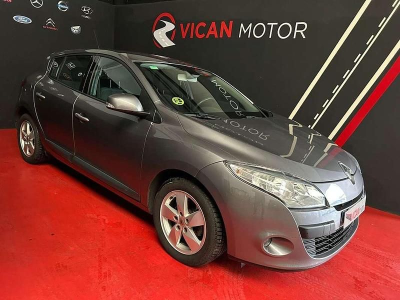 Gris Usado 2009 Renault Mégane III Dynamique Utilitario | 6500 € (Caro) - Imagen 1/4