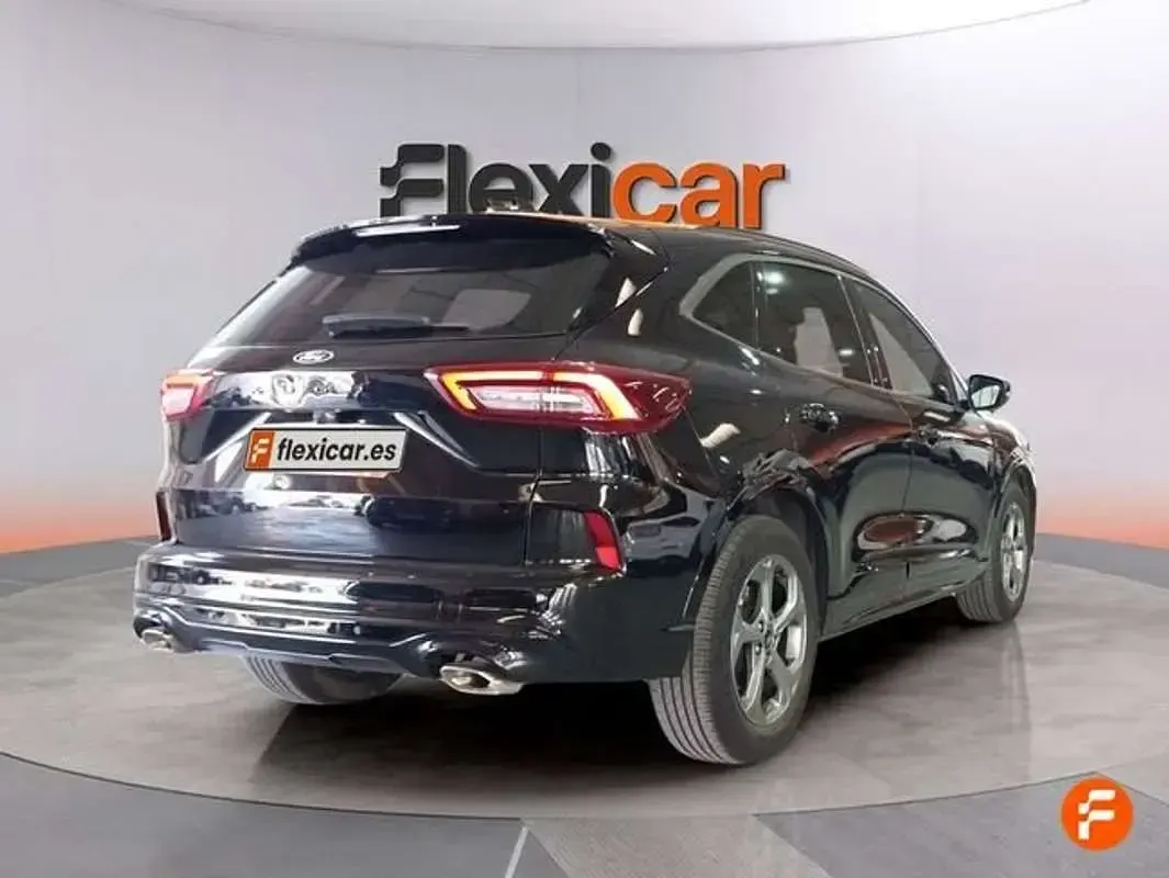 Usado Ford Kuga ST-Line 150 CV (110 kW) 2025 Negro SUV