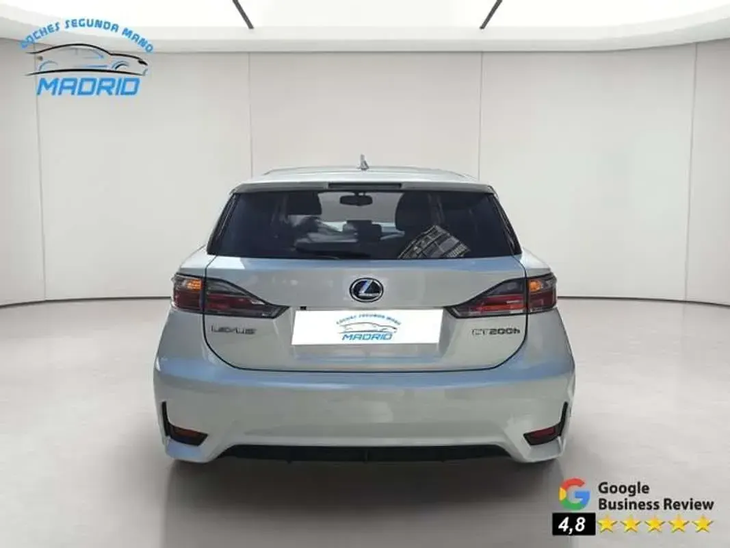 Usado Lexus CT200h 136 CV (100 kW) 2015 Blanco Utilitario