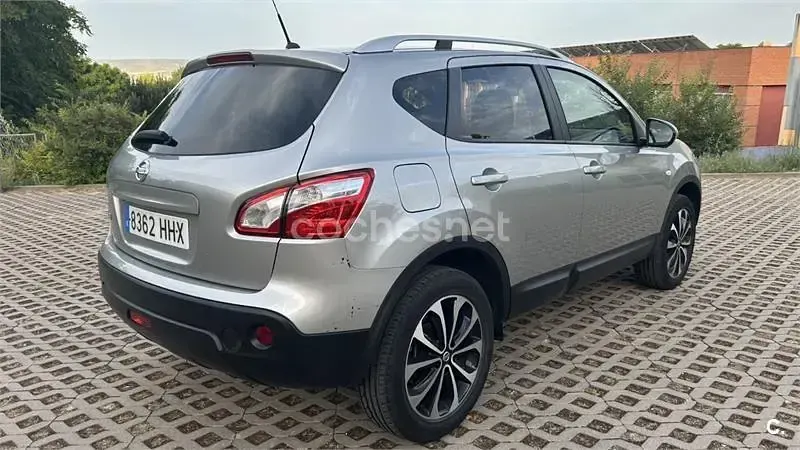 Usado Nissan Qashqai 360º 140 CV (102 kW) 2012 Gris / plata SUV