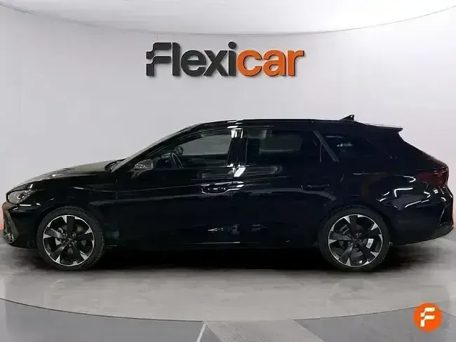 Usado Cupra Leon 150 CV (110 kW) 2024 Negro Familiar