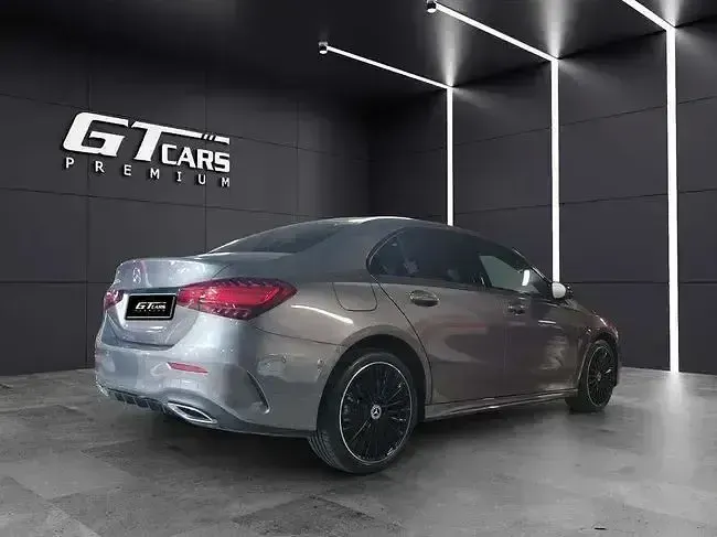 Usado Mercedes A250 AMG 218 CV (160 kW) 2025 Gris Berlina