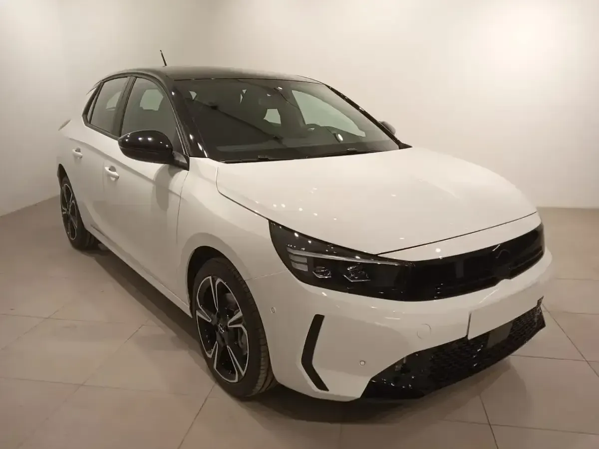 Usado Opel Corsa S 100 CV (73 kW) 2023 Blanco Utilitario