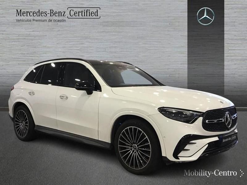 Usado Mercedes GLC220 AMG line 197 CV (144 kW) 2022 Blanco polar  pintura unicolor