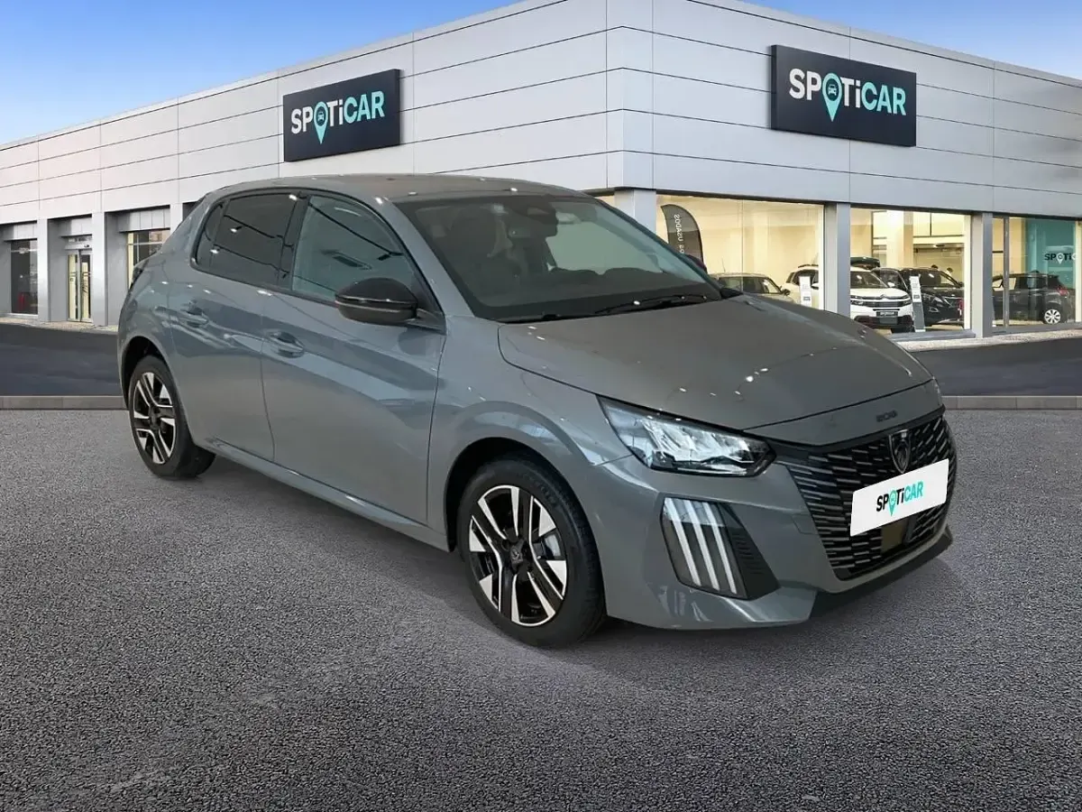 Usado Peugeot 208 Allure 110 CV (80 kW) 2025 Gris Utilitario