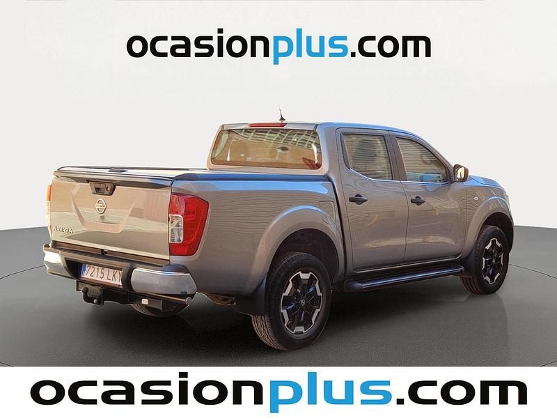 Usado Nissan Navara Acenta 190 CV (139 kW) 2020 Gris Pickup/Camioneta