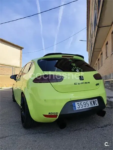 Usado Seat Leon CUPRA 265 CV (194 kW) 2010 Verde Utilitario