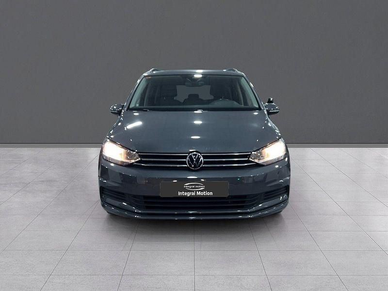 Usado VW Touran Advance 149 CV (109 kW) 2020 Grisnegro Monovolumen