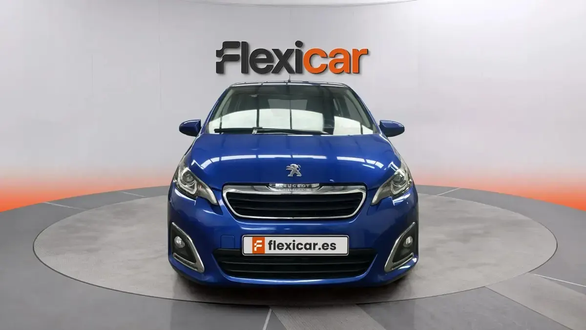 Usado Peugeot 108 Allure 72 CV (52 kW) 2021 Azul Utilitario