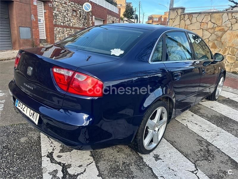 Usado Seat Exeo Style 143 CV (105 kW) 2009 Azul Berlina