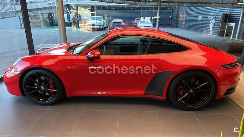 Usado Porsche 911 Carrera S 450 CV (330 kW) 2021 Rojo Coupe