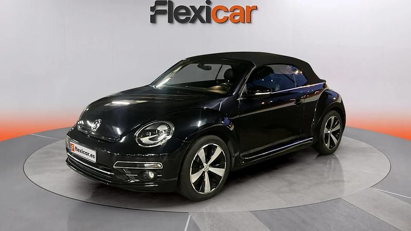 Usado VW Beetle Design 150 CV (110 kW) 2018 Negro Utilitario