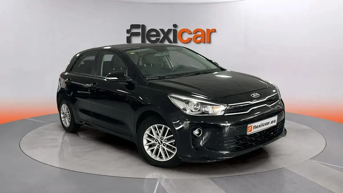 Usado Kia Rio 101 CV (74 kW) 2018 Berlina