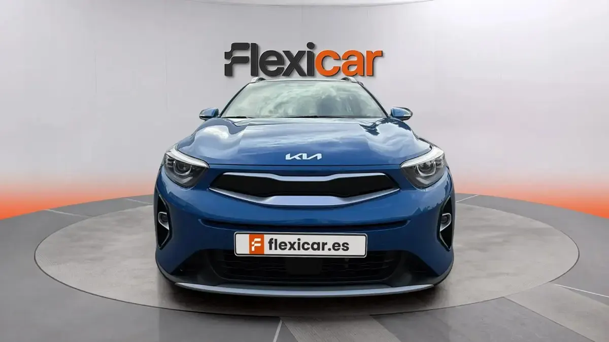 Usado Kia Stonic 101 CV (74 kW) 2024 Azul SUV