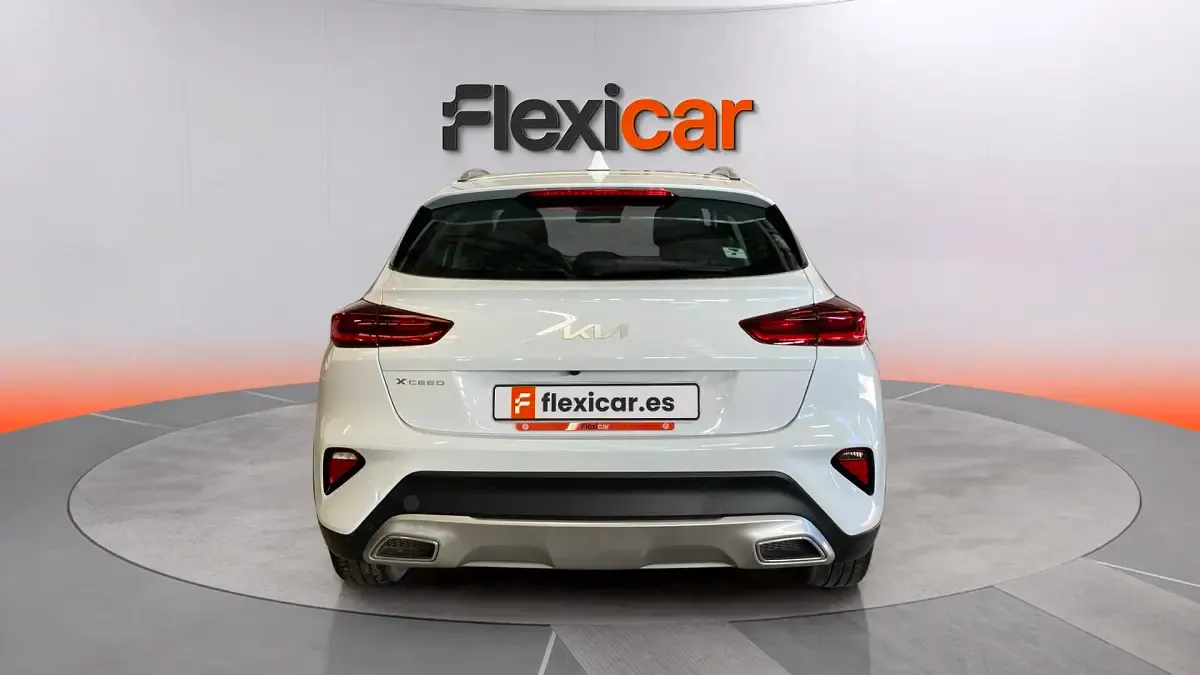 Usado Kia XCeed 120 CV (88 kW) 2022 Blanco SUV