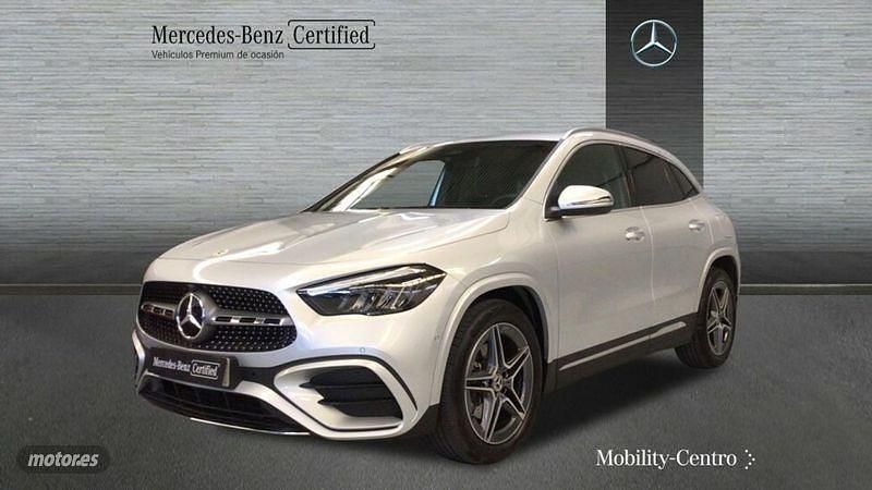 Usado Mercedes GLA200 AMG line 150 CV (110 kW) 2023 Iridiumsilber  metalliclack SUV