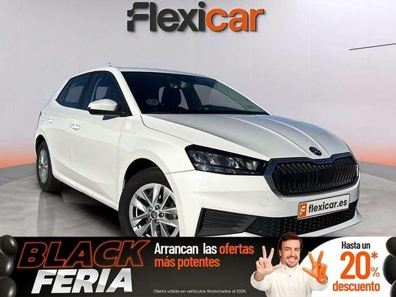 Blanco Usado 2022 Skoda Fabia Ambition Utilitario | 12.990 € (Precio justo) - Imagen 1/4