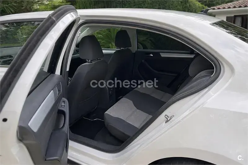 Usado VW Jetta Sport 170 CV (125 kW) 2014 Blanco Berlina