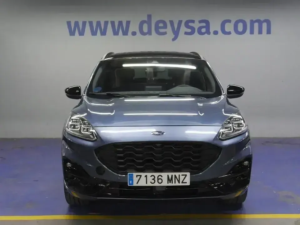 Usado Ford Kuga ST-Line X 242 CV (177 kW) 2024 Azul SUV
