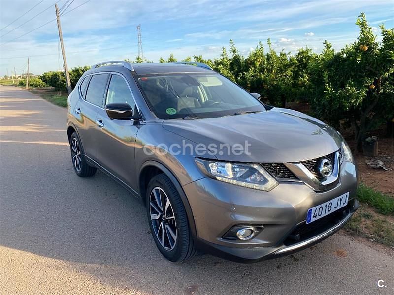 Gris / plata Usado 2017 Nissan X-Trail Tekna SUV | 16.600 € (Un poco caro) - Imagen 1/4