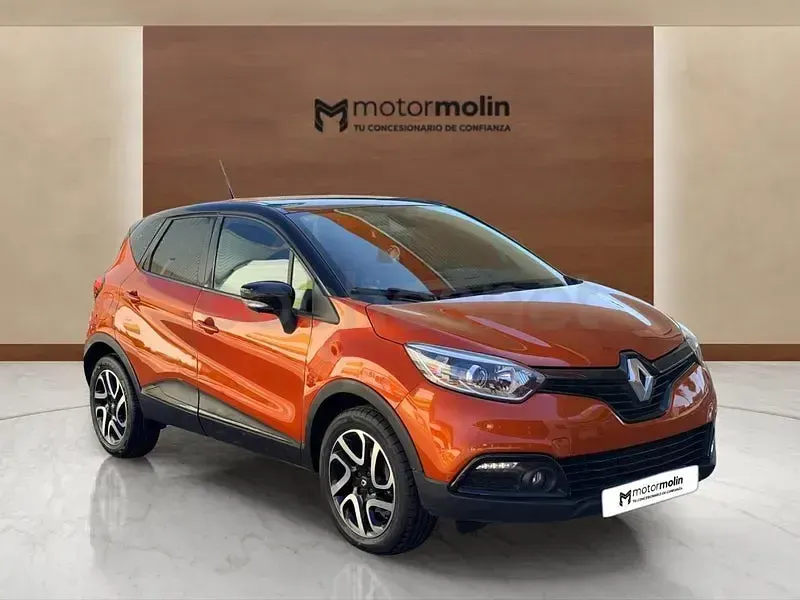 Usado Renault Captur Life 90 CV (66 kW) 2016 Naranja SUV