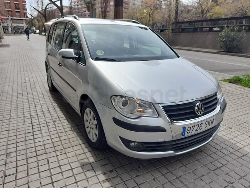 Usado VW Touran Edition 90 CV (66 kW) 2009 Gris / plata Monovolumen