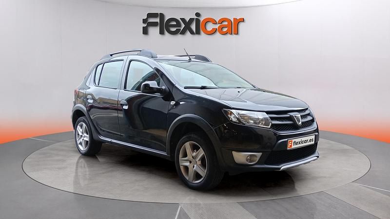 Begagnad Dacia Sandero Stepway 90 HK (66 kW) 2016 Svart Sedan