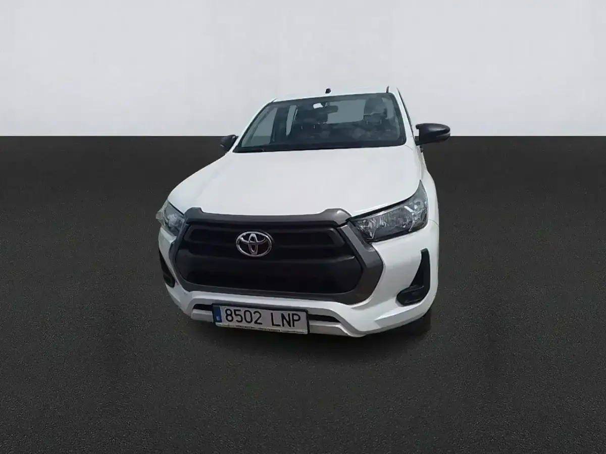 Käytetty Toyota HiLux 150 HP (110 kW) 2021 Valkoinen Nouto