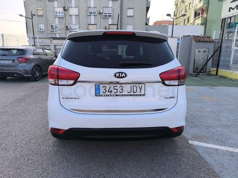 Usado Kia Carens 115 CV (84 kW) 2015 Blanco Monovolumen