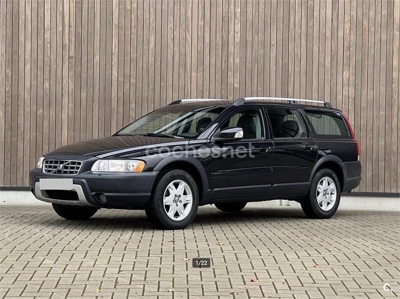 Usado Volvo XC70 Momentum 185 CV (136 kW) 2006 Negro Familiar