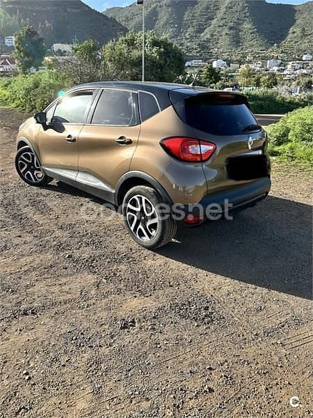 Usado Renault Captur Intens 90 CV (66 kW) 2016 Marrón SUV