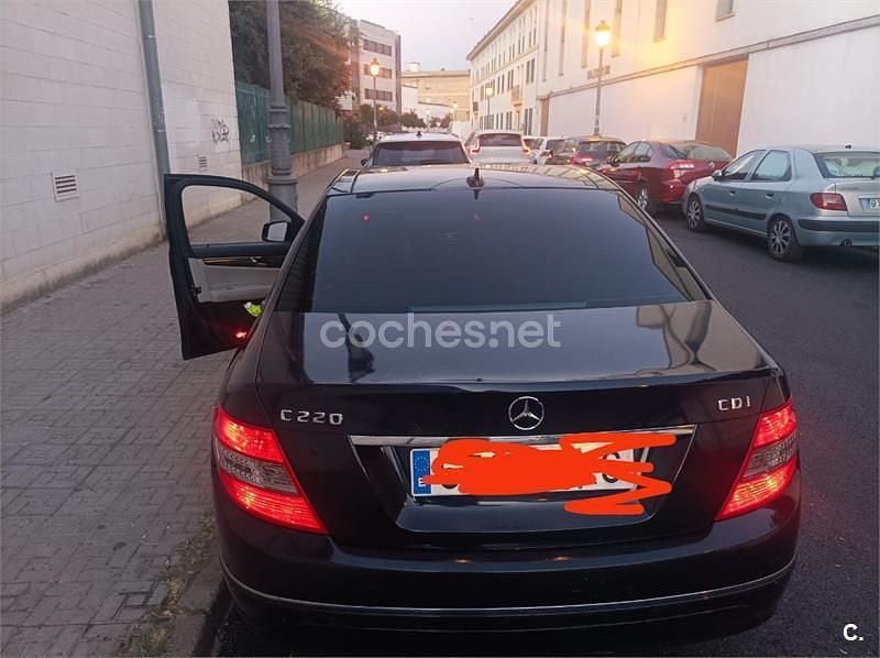 Usado Mercedes C220 Avantgarde 170 CV (125 kW) 2010 Azul Berlina