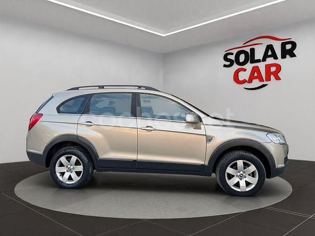 Usado Chevrolet Captiva LS 127 CV (93 kW) 2009 Marrón SUV