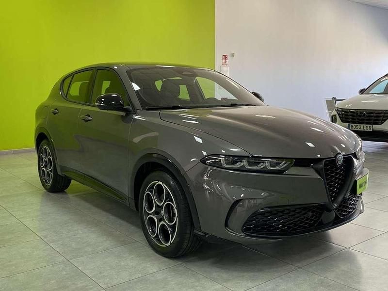 Usado Alfa Romeo Tonale Sprint 2024 Gris SUV