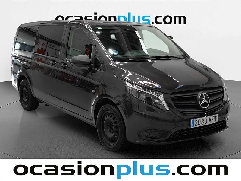 Usado Mercedes Vito 163 CV (119 kW) 2023 Gris Van