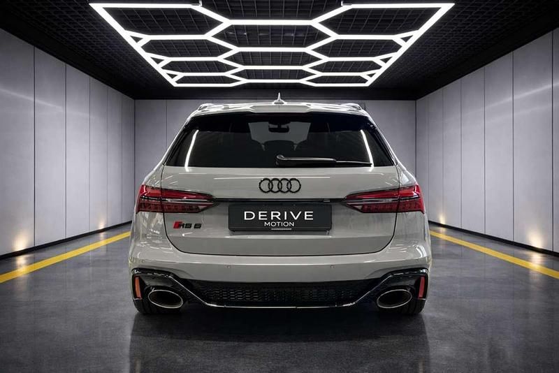 Usado Audi RS6 600 CV (441 kW) 2021 Gris Familiar
