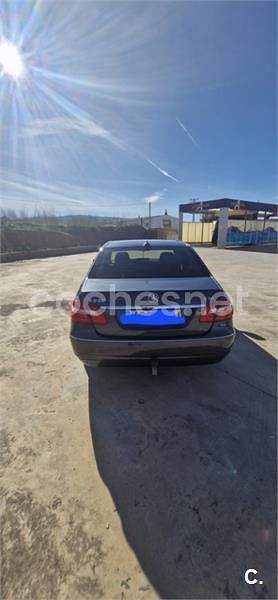 Usado Mercedes E250 204 CV (150 kW) 2013 Negro Berlina