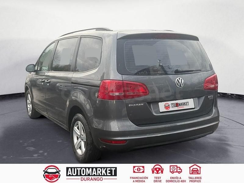 Usado VW Sharan Sport 140 CV (102 kW) 2013 Gris / plata Monovolumen